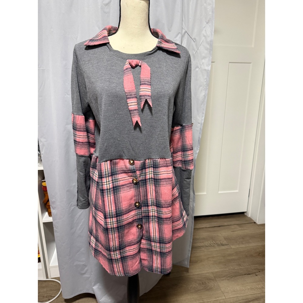 Upcycled Pink Plaid & Gray Tunic Top – Refashioned Flannel and T-Shirt Top
